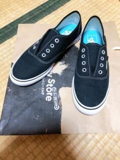 VANS オーセンティックスニーカー 紐なしスリッポン　25㎝のサムネイル