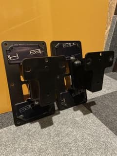 K&M 24481 & 24359B スピーカー壁掛け用マウンタ K&M 24481 & 24359B スピーカー壁掛け用マウンタ - メルカリ