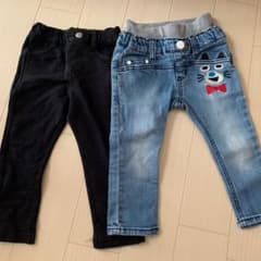 ビッツデニムと黒綿パンツ2枚組のサムネイル