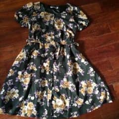 花柄ワンピース!レトロ風☆彡のサムネイル