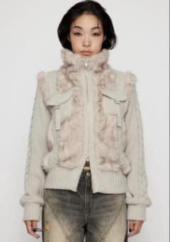 LAGUA GEM CABLE KNIT FAUX FUR ブルゾン IVOYのサムネイル
