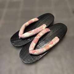 下駄 桜柄 黒台 浴衣用 和装 草履 夏祭り 花火大会のサムネイル