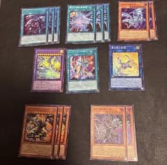 遊戯王カード 16枚セット　青眼の精霊 真紅眼の黒竜のサムネイル