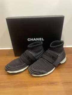 CHANEL シャネル　スニーカーのサムネイル