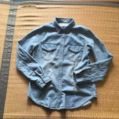 新品未使用  GＵ  デニムシャツ  Sサイズのサムネイル