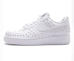 NIKE エアフォース1のサムネイル