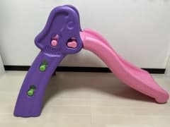 滑り台　子供　ピンク　パープル