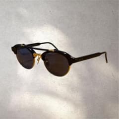 THOM BROWNE ダブルブリッジ サングラス TB-700-D-T THOM BROWNE ダブルブリッジブロー サングラス TB-700 ゴールド - メルカリ