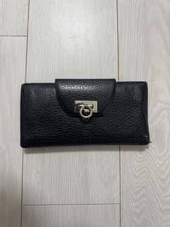 【良品】 Ferragamo サルバトーレフェラガモ 2つ折り 長財布のサムネイル