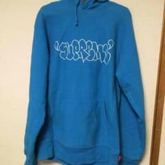 シュプリームパーカーのサムネイル