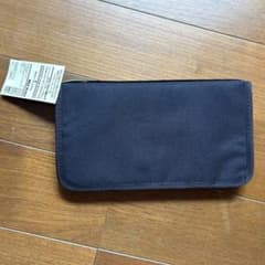 無印良品　パスポートケース　クリアポケット付きのサムネイル
