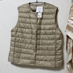 UNIQLOウルトラライトダウンベスト　３XLのサムネイル