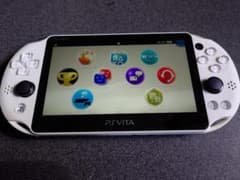 PS VITA PCH-2000 グレイシャーホワイト 本体のみ 美品のサムネイル