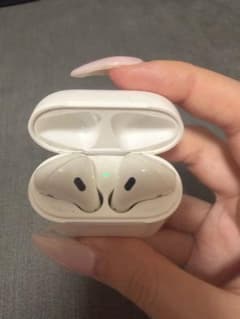 Apple AirPods 第2世代のサムネイル