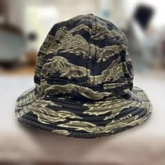 newera UNDEFEATED タイガーカモハットのサムネイル