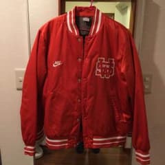 NIKE スタジャンのサムネイル