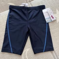 新品未使用タグつき　スクール水着 男の子用 130cm ネイビーのサムネイル