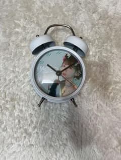 櫻井優衣 ラッフル クジ B賞 目覚まし時計 FRUITS ZIPPER - メルカリ