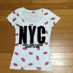 リップ柄Tシャツ＆ハニーズピンクTシャツ 専用出品のサムネイル