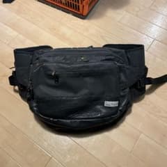 VISVIM ボディバッグ ブラックのサムネイル