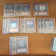 遊戯王 ブルーアイズのサムネイル