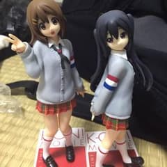 けいおん唯と梓フィギアのサムネイル