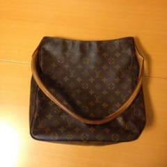 ショルダーバックのサムネイル