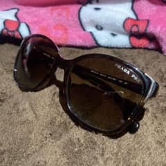 PRADA PRZ ダークブラウン サングラス - メルカリ