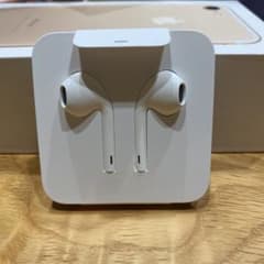 iPhone イヤホンのサムネイル