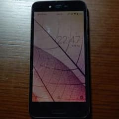 AQUOS sense lite (SH-M05) ゴールドのサムネイル