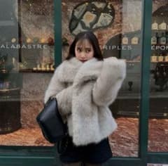 新品未使用 ZARAショート丈フェイクファージャケット - メルカリ