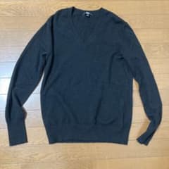 UNIQLO カシミア100% Vネックセーター L ブラックのサムネイル