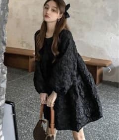 sibra 黒い長袖フレアドレスのサムネイル