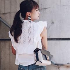 Leory×EBLOA ボリュームフリルバックレース TOP ブラウスのサムネイル