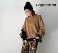 アパルトモン クルーネックボリュームスリーブニット キャメル - メルカリ 
