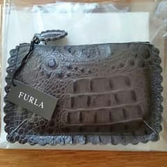 新品タグ付き   FURLA    レザー  ポーチのサムネイル