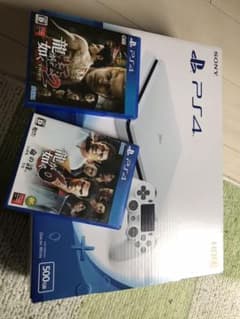 PS4本体と龍が如く6、極2のサムネイル