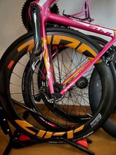 ZIPP 404 カーボンホイール 700Cリアのみ - メルカリ