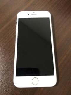 iPhone 6s シルバーのサムネイル