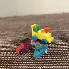 Thumbnail of 昭和レトロ　ミニカー 3個セット 色付き　お菓子のオマケ