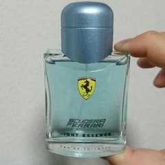 フェラーリ ライトエッセンス オードトワレのサムネイル