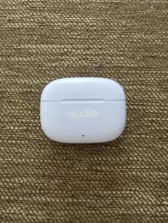 sudio ワイヤレスイヤホン 本体 パープルのサムネイル