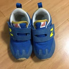【ママとも様専用】ニューバランス NB 13.5cm 男の子のサムネイル