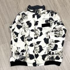 β ベータ インナーベスト付きロングブルゾン 現行品 花柄 総柄 サイズ9 β ベータ インナーベスト付きロングブルゾン 現行品 花柄 総柄 サイズ9