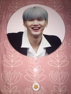 BTS ユンギ うちわのサムネイル