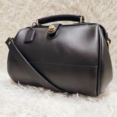 美品 ヘルツ 雫マチロ枠ショルダー ショルダーバッグ ダレスバック 