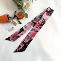 美品 HERMES エルメス ツイリー ペガサスの源泉 ピンク 箱付 馬柄 人気