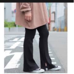 reca リブフレアパンツ　スリット入り　ブラックのサムネイル
