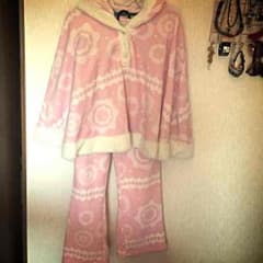 本日限定ポンチョ型もこもこパジャマ♡ルームウェアのサムネイル