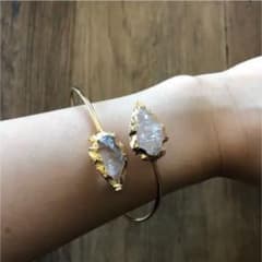 ミダスタッチ　MIDASTOUCH  仲村美香　天然石バングル　セットのサムネイル